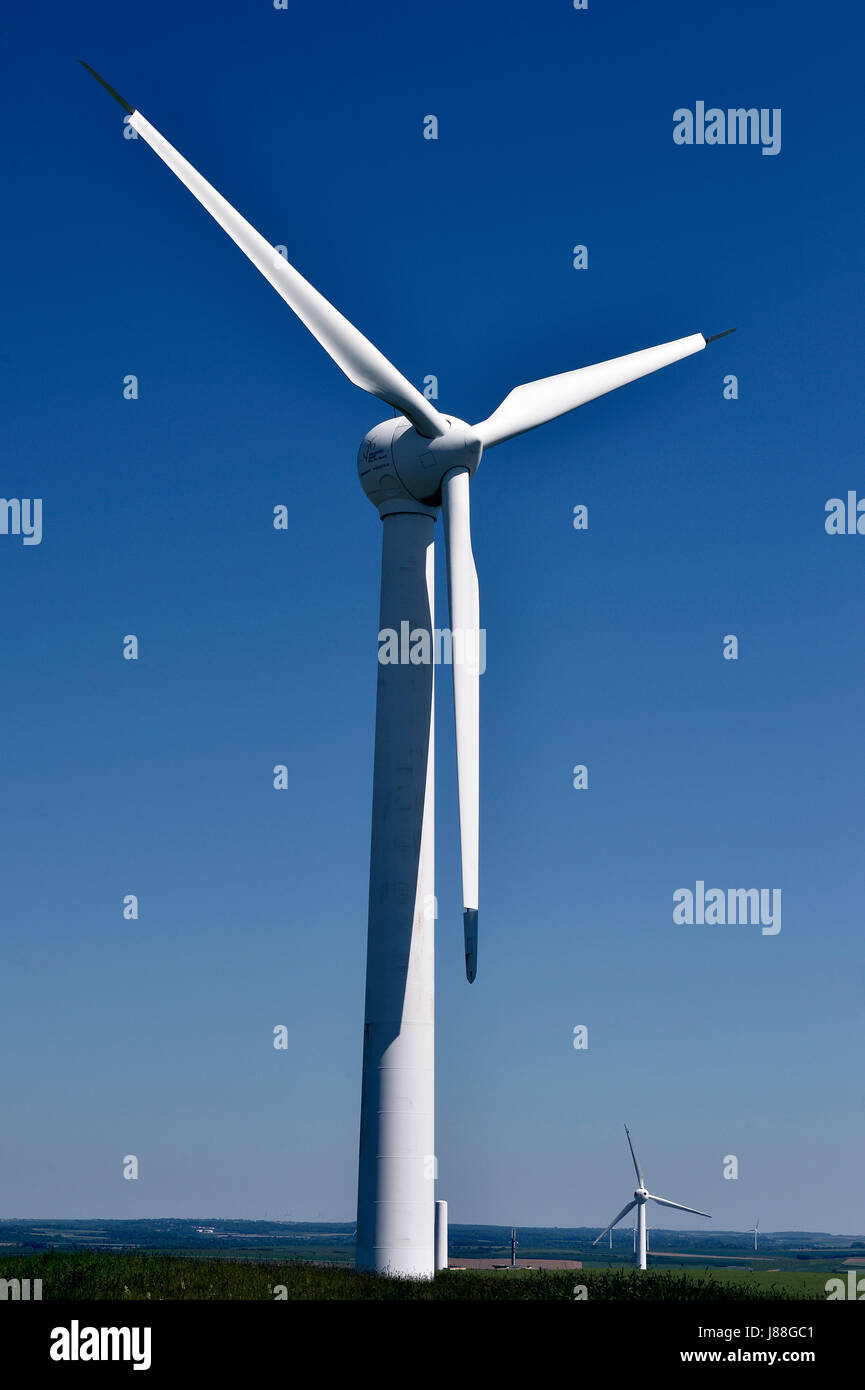 Turbina eolica in Picardie, Hauts de France Foto Stock