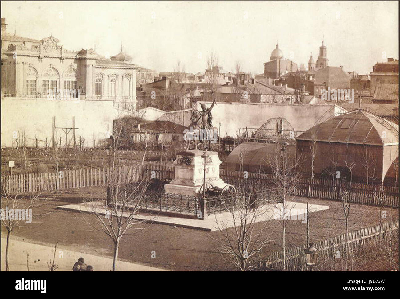 La statua di Mihai Viteazul, nota anche come Michele il coraggioso, è un importante monumento storico in Romania, che simboleggia il suo ruolo di eroe nazionale che unificò i tre principati rumeni nel XVI secolo. Foto Stock