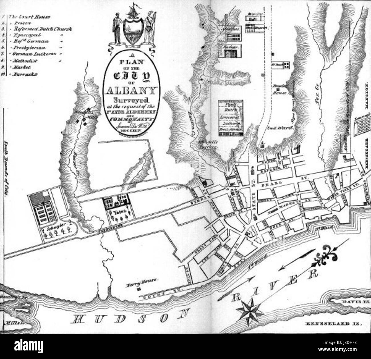 Questa mappa di Albany del 1790, creata da DeWitt, fornisce un layout dettagliato della città durante la fine del XVIII secolo. La mappa mostra lo sviluppo urbano, tra cui strade, strutture e paesaggi vicini, offrendo preziose informazioni sulla geografia storica e sulla crescita di Albany nei primi giorni degli Stati Uniti. Foto Stock