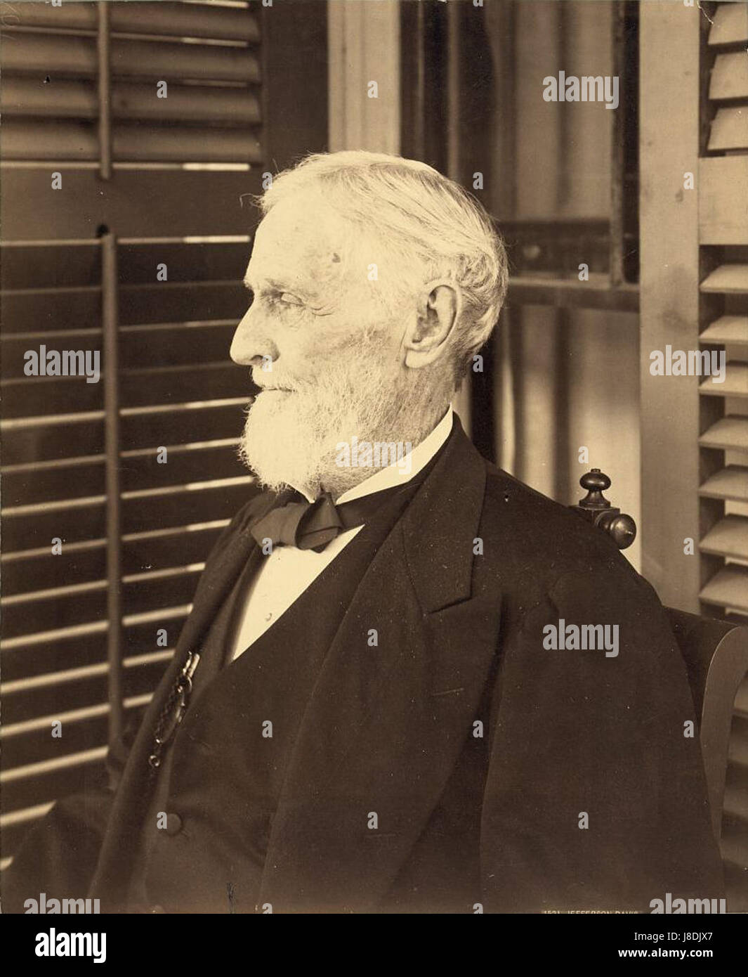 Un profilo di Jefferson Davis, il presidente degli Stati Confederati durante la guerra di secessione americana. Davis giocò un ruolo centrale nel conflitto, rappresentando la leadership del Sud e le sue lotte politiche durante la guerra. Foto Stock