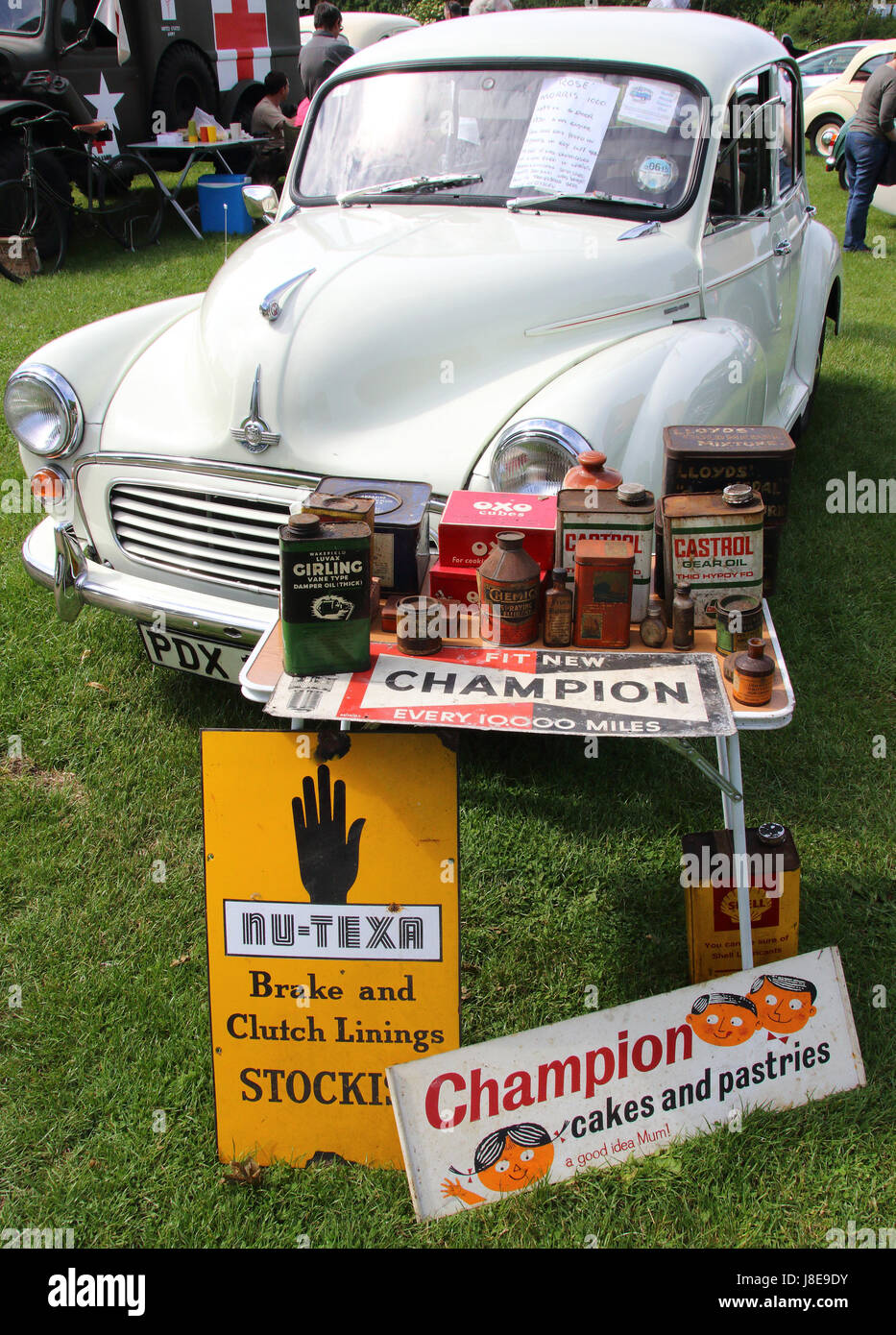 Willington, UK. 28 Maggio, 2017. Willington, Bedford, Regno Unito domenica 28 maggio 2017 ruote Classic presso la colombaia 2017 - un'auto d'epoca rally nel villaggio di Willington, Bedfordshire. Credito: KEITH MAYHEW/Alamy Live News Foto Stock