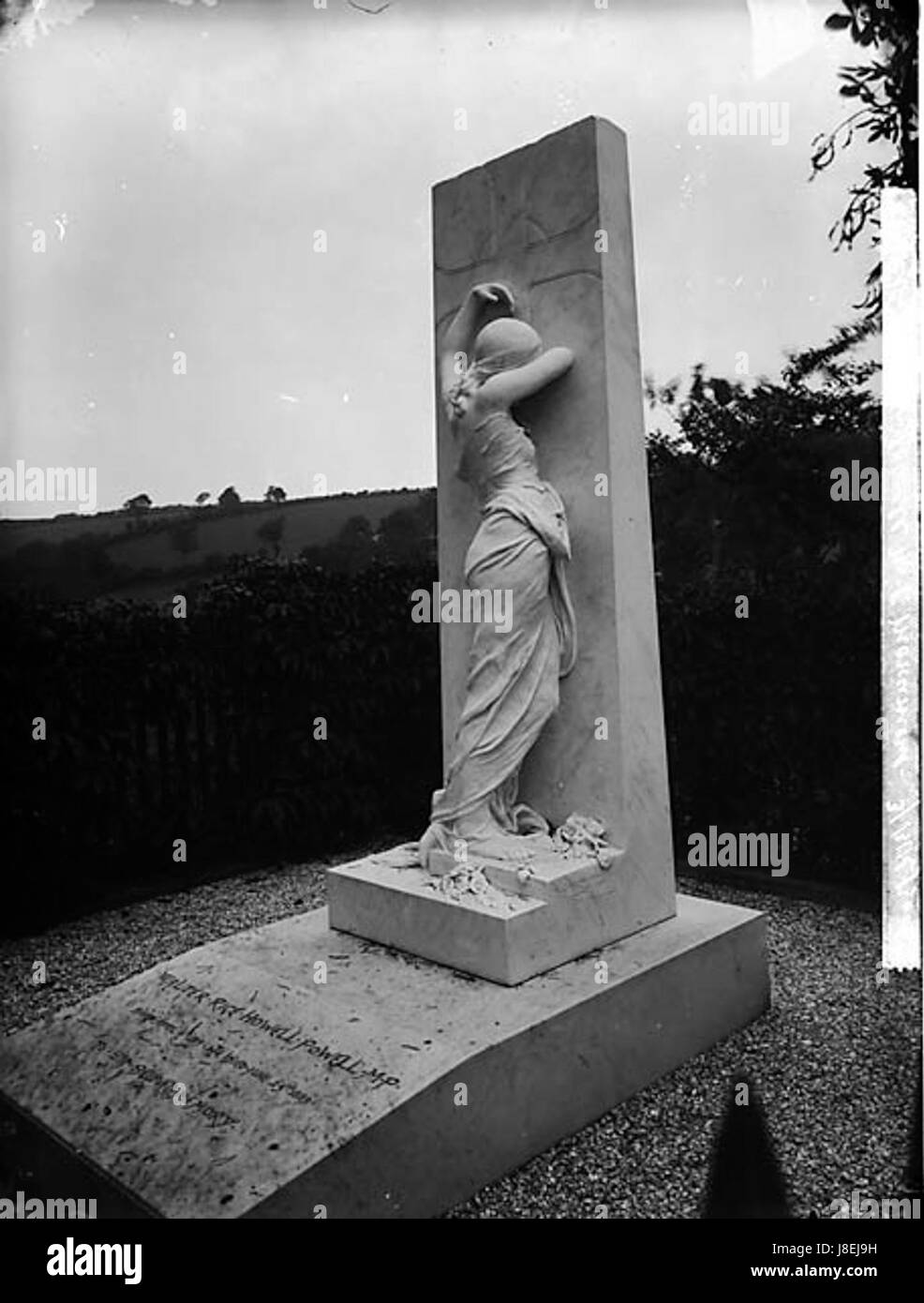 Monumento a Walter riso Howell Powell MP (1819 89) a Llanboidy NLW3361627 Foto Stock