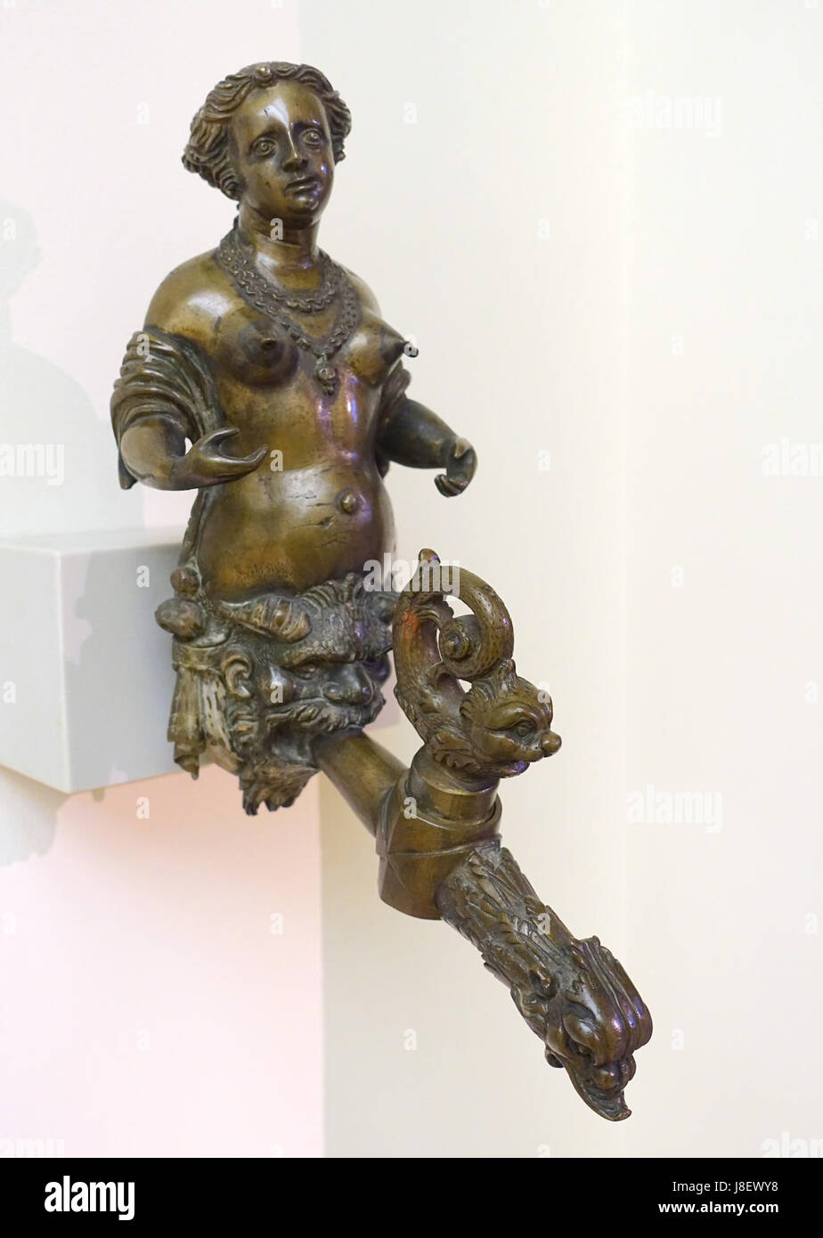 A metà lunghezza della donna come una fontana a muro, Augsburg, metà del cinquecento, bronzo Bode Museum DSC03003 Foto Stock