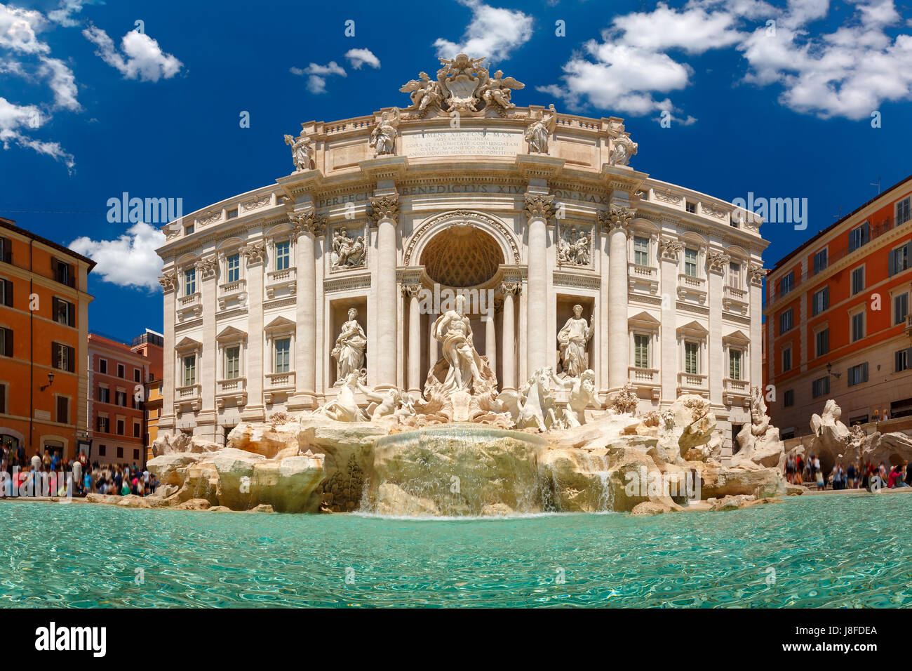 La bella e famosa fontana di trevi immagini e fotografie stock ad alta