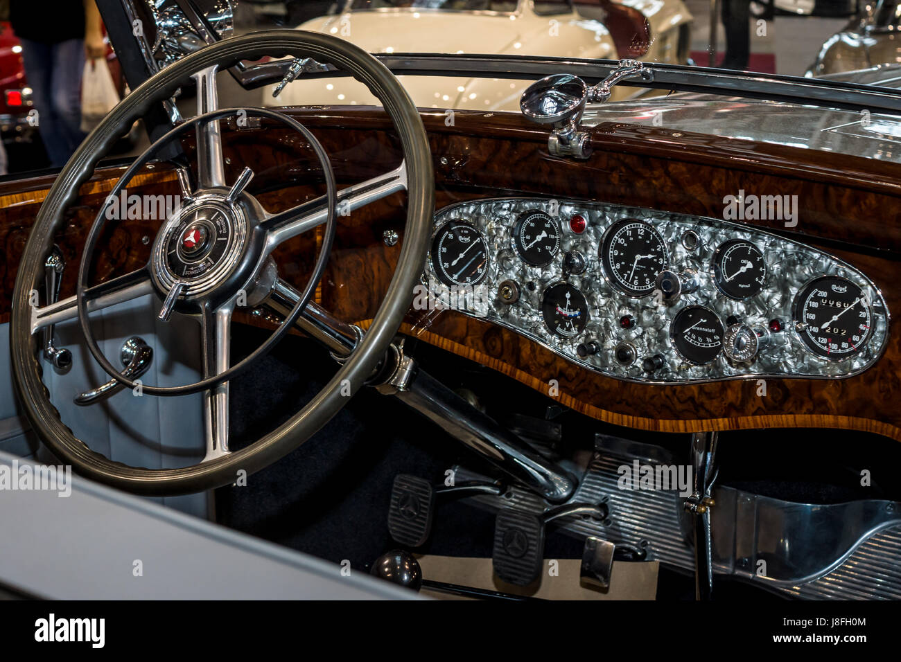 Stoccarda, Germania - MARZO 04, 2017: Interno della Mercedes-Benz 770K (W150), 1931. In Europa il più grande classico auto exhibition 'retrò classici' Foto Stock