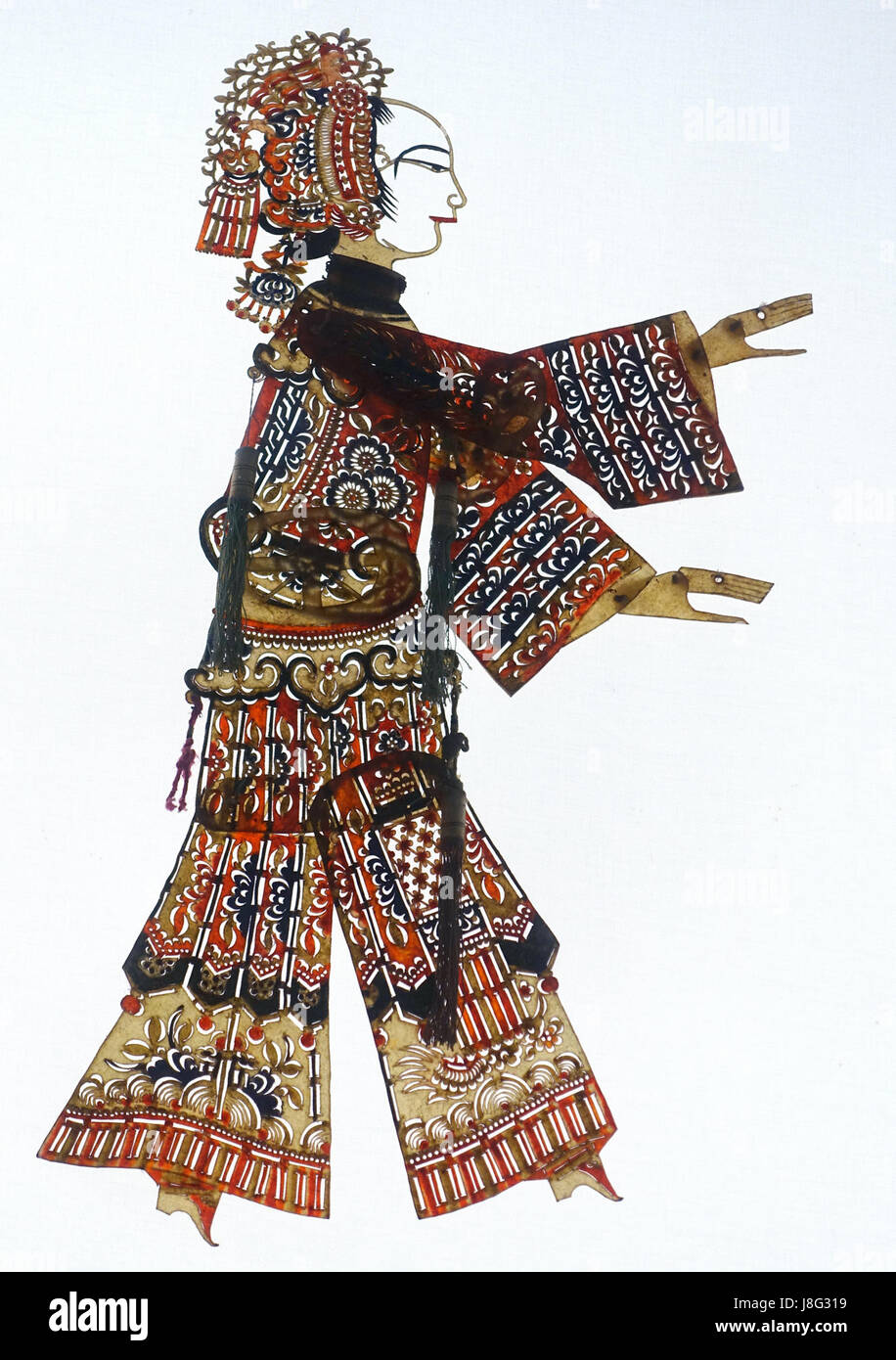 Questa opera raffigura l'imperatore Xuanzong della dinastia Tang e la sua concubina imperiale, Yang Yuhuan. L'immagine è ospitata presso il Museo Provinciale del Sichuan a Chengdu, in Cina, e offre uno sguardo sul significato storico della dinastia Tang e sulla conservazione di tali manufatti culturali da parte della dinastia Qing. Foto Stock