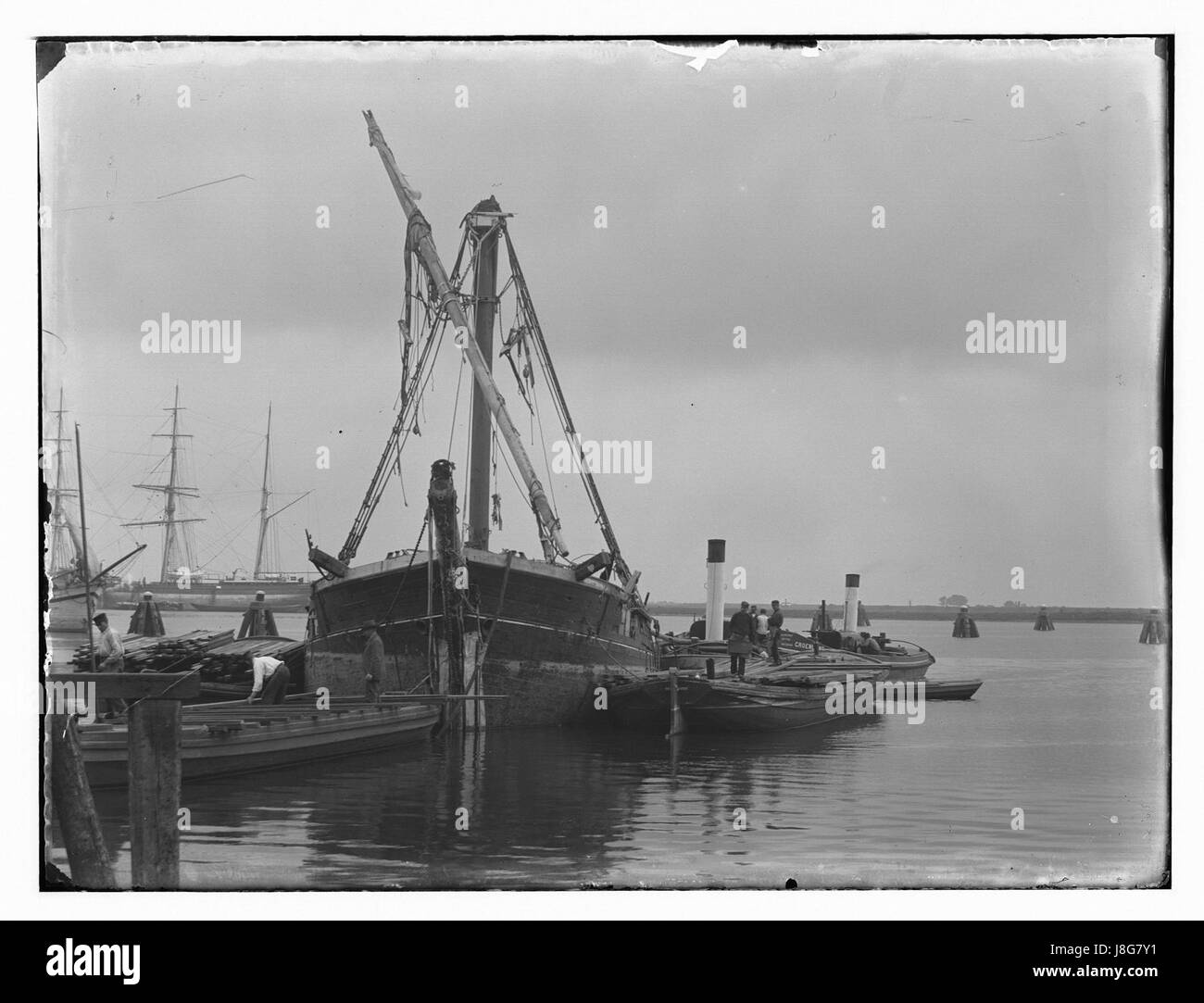 Una fotografia del quartiere Houthaven, scattata da Jacob Olie, che mostra lo storico lungomare di Amsterdam. Foto Stock