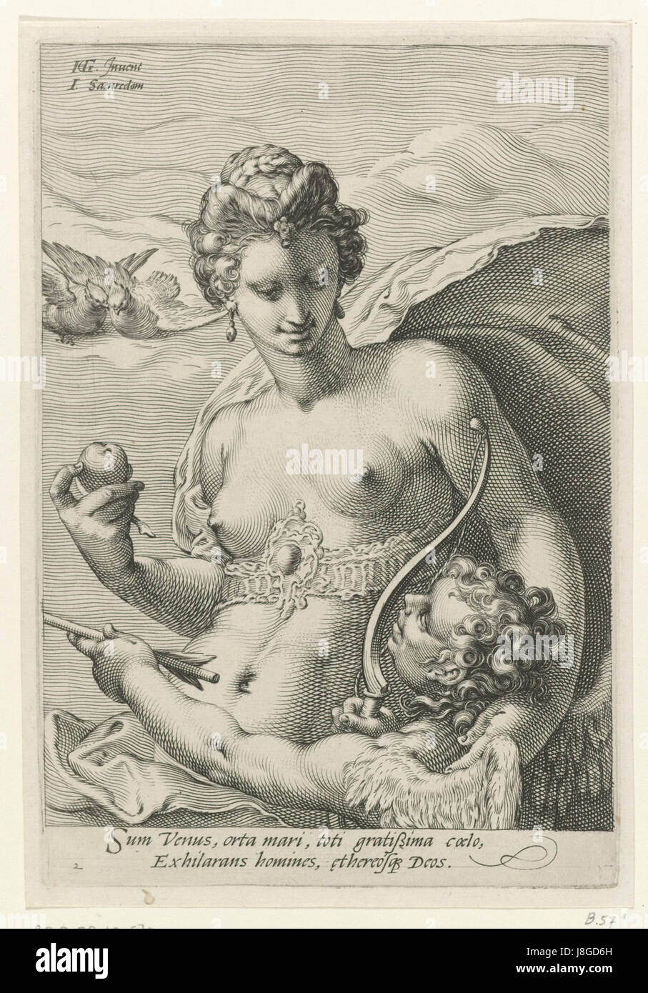 Venus en Amor è un'incisione dettagliata di Jan Saenredam, creata tra il 1575 e il 1607. L'opera rappresenta Venere e Amor, la dea romana dell'amore e la sua compagna, raffigurata in stile classico con un design intricato tipico del periodo rinascimentale. Foto Stock
