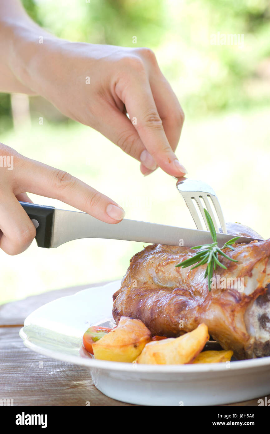 Osso, il carving, lo chef, cotta, macelleria, Brasati, Carni bovine, ristorante, vetro, calice, Foto Stock Osso, il carving, lo chef, cotta, macelleria, Brasati, Carni bovine, ristorante, vetro, calice, Foto Stock