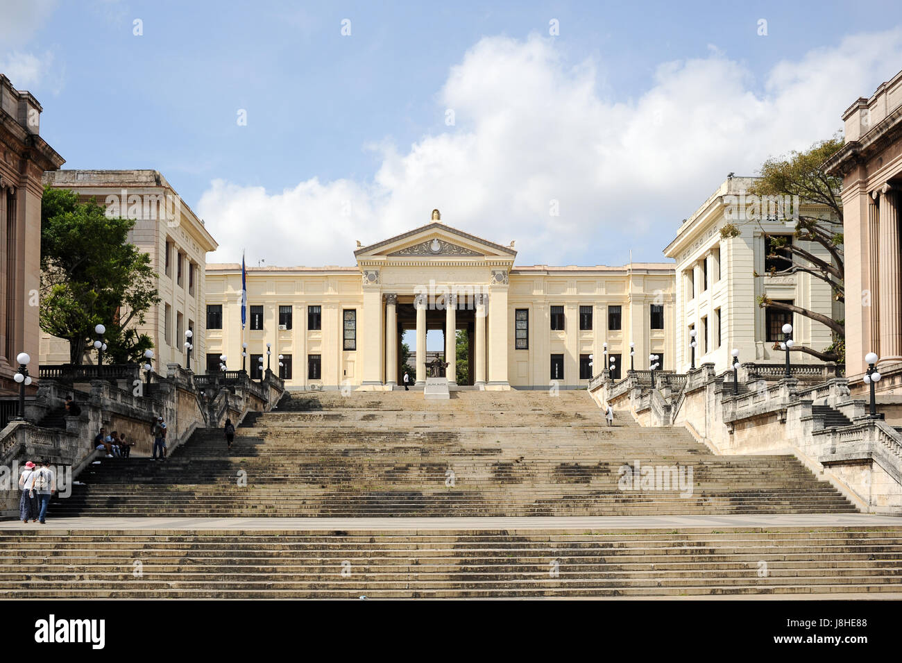 Vista anteriore dell Università dell Avana, Cuba, situato nel quartiere Vedado de L Avana. Foto Stock