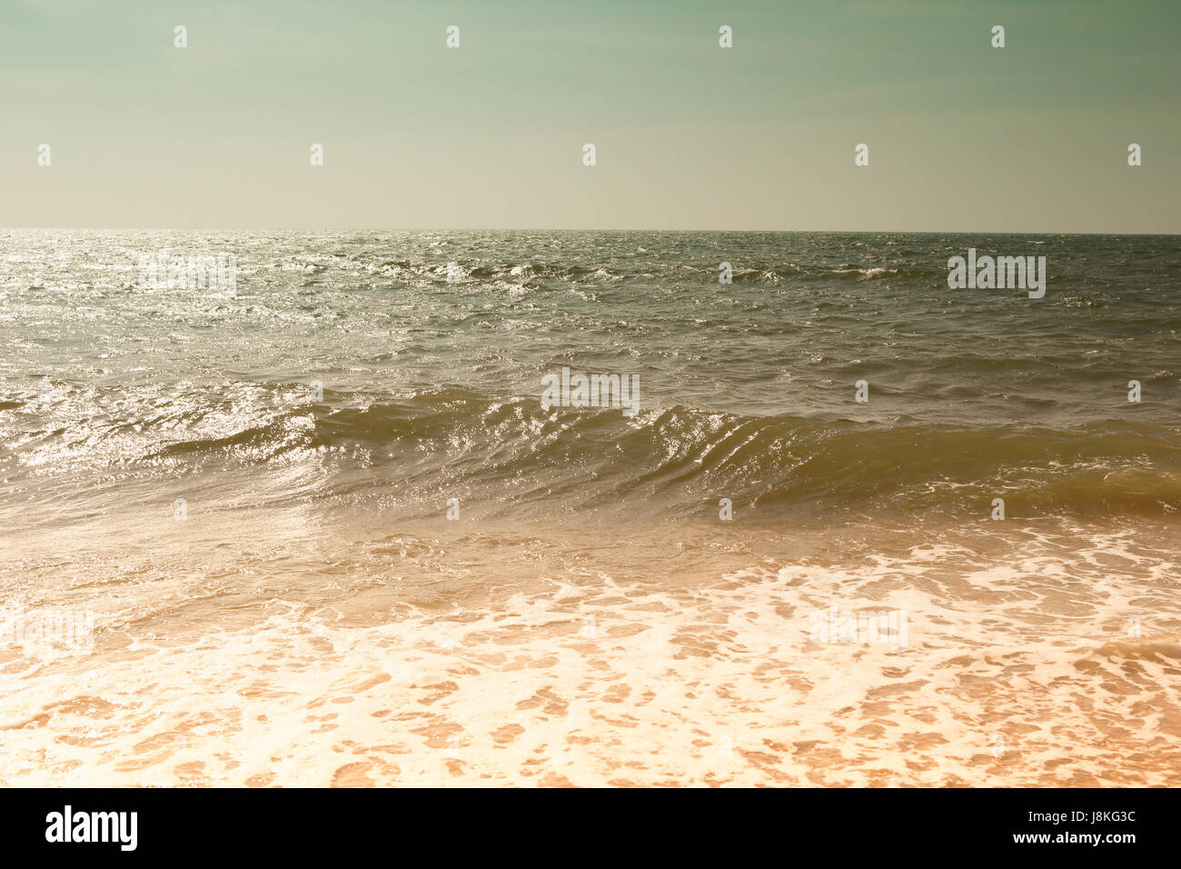 Spiaggia o costa di vintage stile di colore nei tropici mare per natura progettuale dello sfondo. Foto Stock