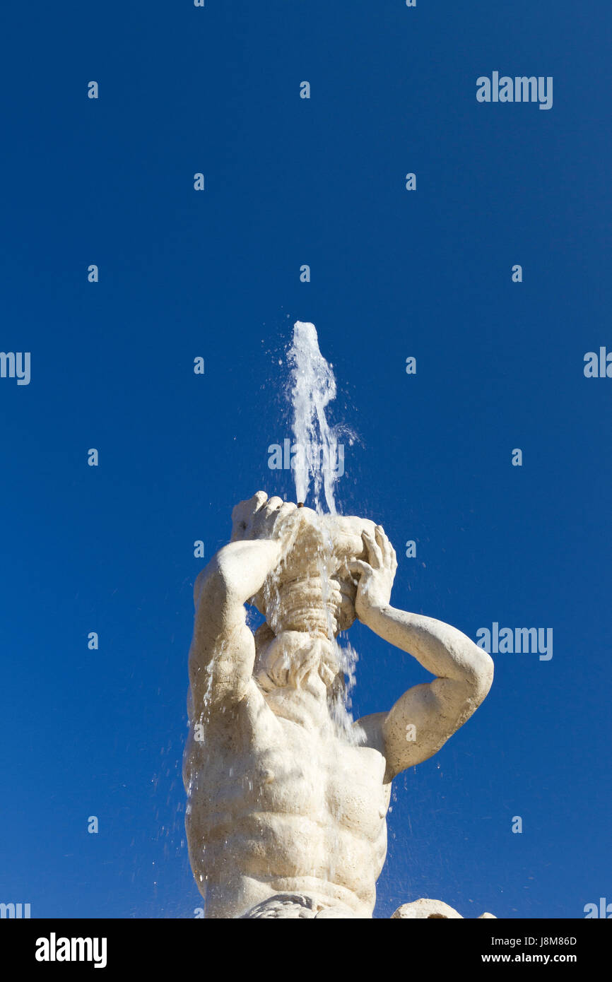 Fontana del Tritone in piazza Barberini, Roma, Italia Foto Stock