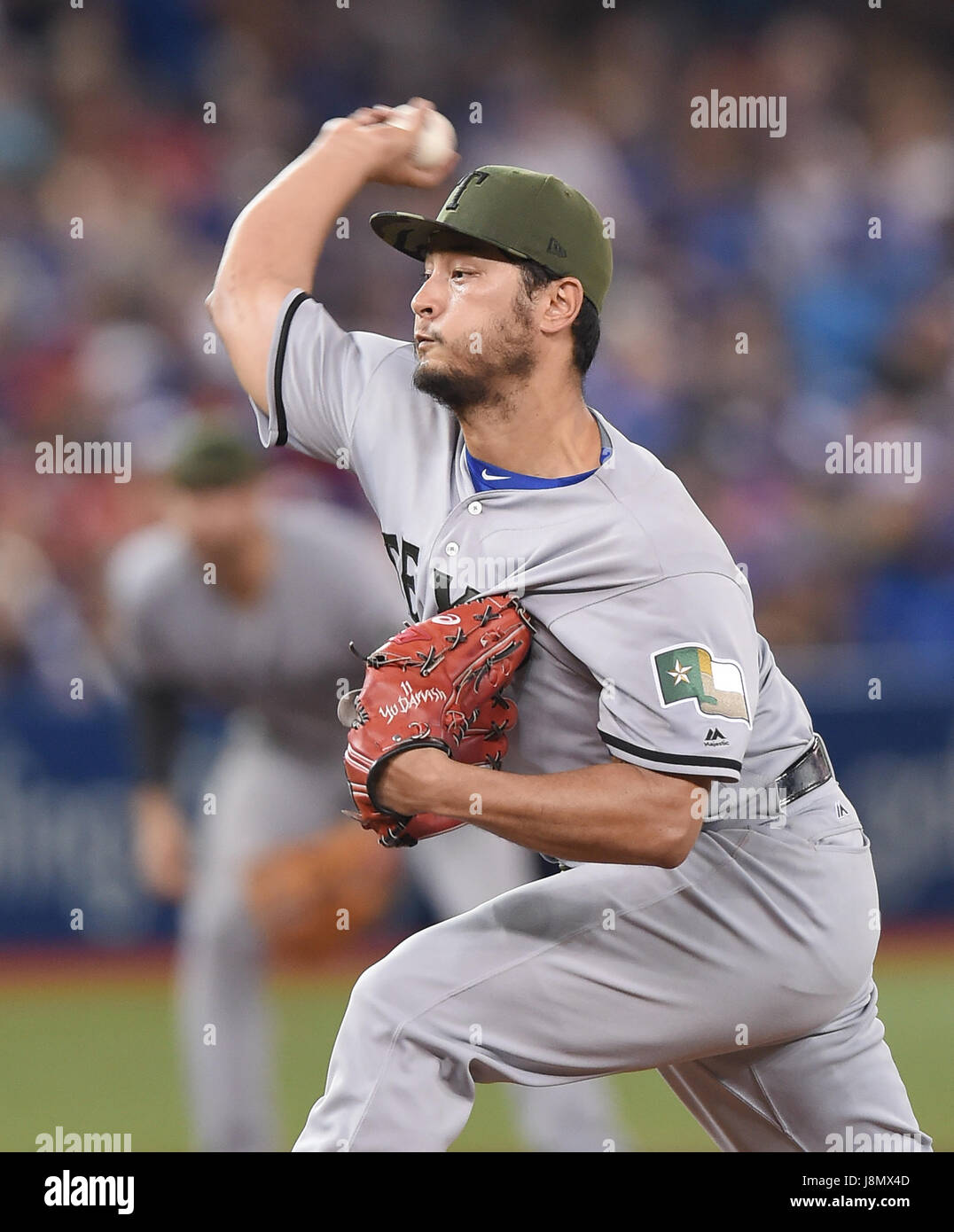 Toronto, Ontario, Canada. 27 Maggio, 2017. Yu Darvish (rangers) MLB : Rangers di Texas a partire lanciatore Yu Darvish piazzole durante il Major League Baseball gioco contro il Toronto Blue Jays di Rogers Centre di Toronto, Ontario, Canada . Credito: AFLO/Alamy Live News Foto Stock