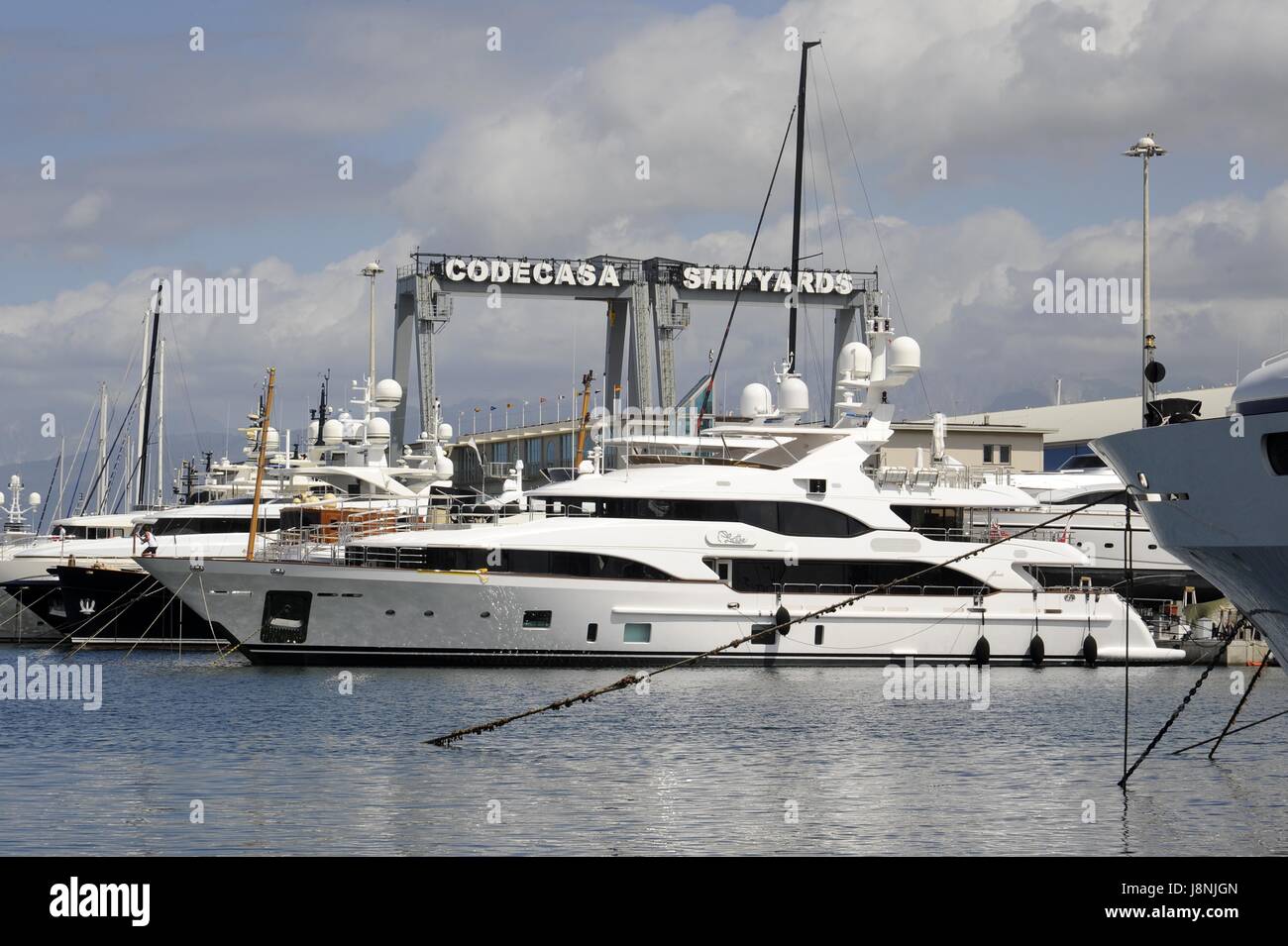 Viareggio (Toscana, Italia), cantieri navali e costruzione di grandi yacht di lusso Foto Stock