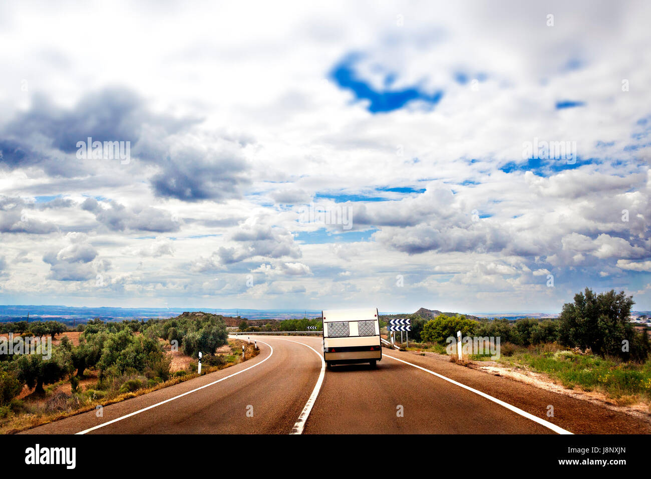 Paesaggio e caravan.Caravan strada viaggio concetto e stile di vita. Foto Stock