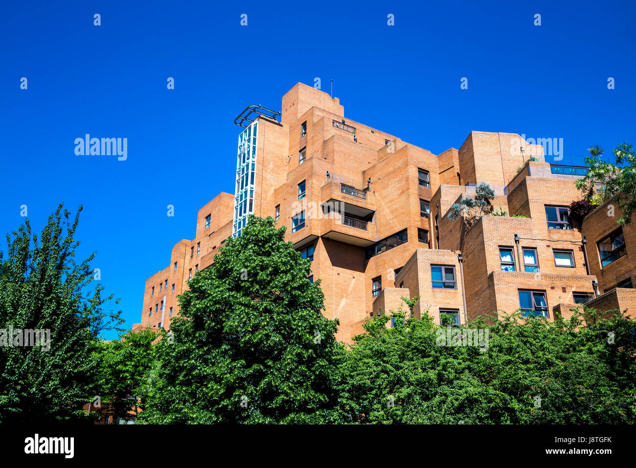 80s architettura del libero scambio Wharf a Wapping, London, Regno Unito Foto Stock