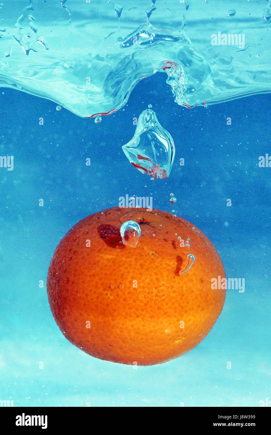 Orange, Vitamine Vitamine, frutta, mandarino, freschi, acqua, blu, arancione Foto Stock