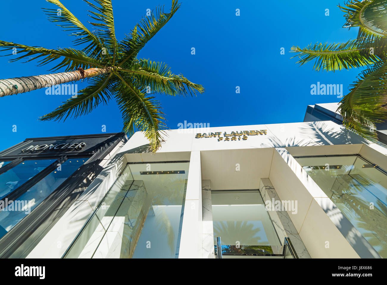 Negozio moncler beverly hills rodeo drive immagini e fotografie stock ad  alta risoluzione - Alamy