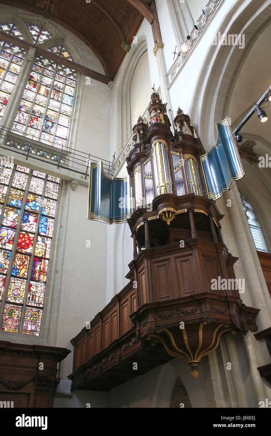 Interno del xv secolo Nieuwe Kerk su piazza Dam, centro di Amsterdam, Paesi Bassi. Foto Stock