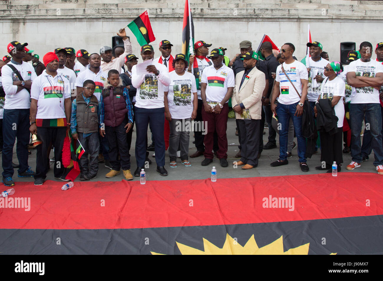 Londra, Regno Unito. Il 30 maggio 2017. Biafran rally a Londra per protestare contro ciò che dicono è stato un genocidio contro il Biafra tra 1967 e 1970 da parte del governo nigeriano. Credito: Thabo Jaiyesimi/Alamy Live News Foto Stock