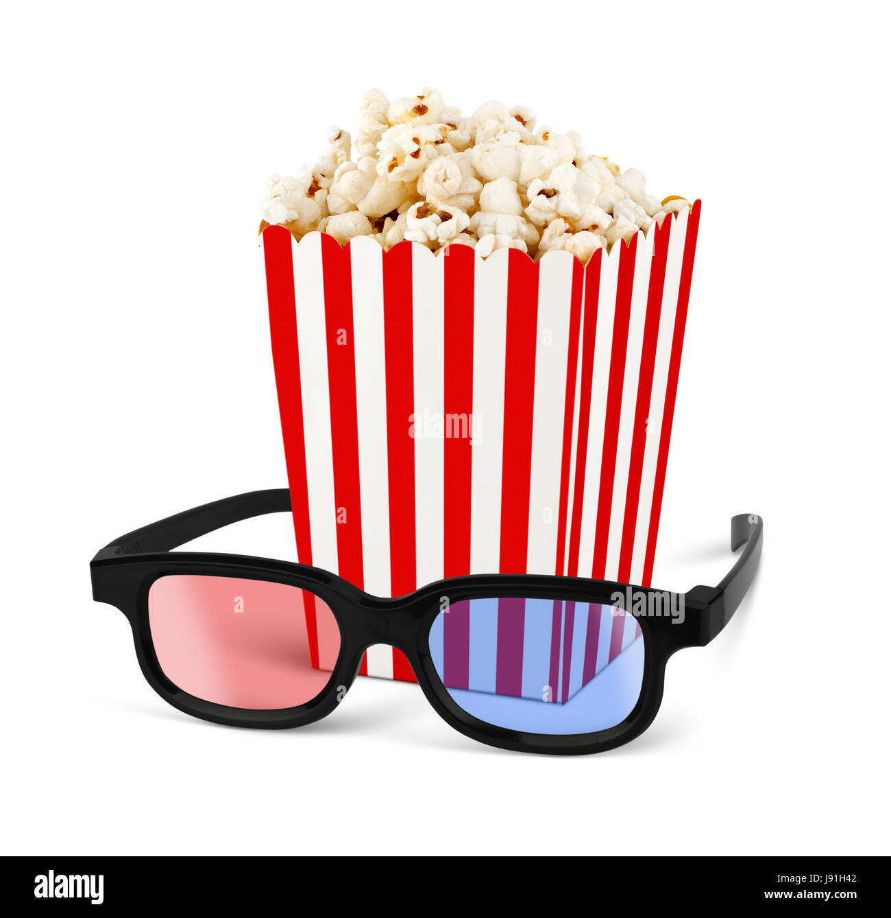 Il Popcorn nel secchio con gli occhiali 3D su bianco Foto Stock