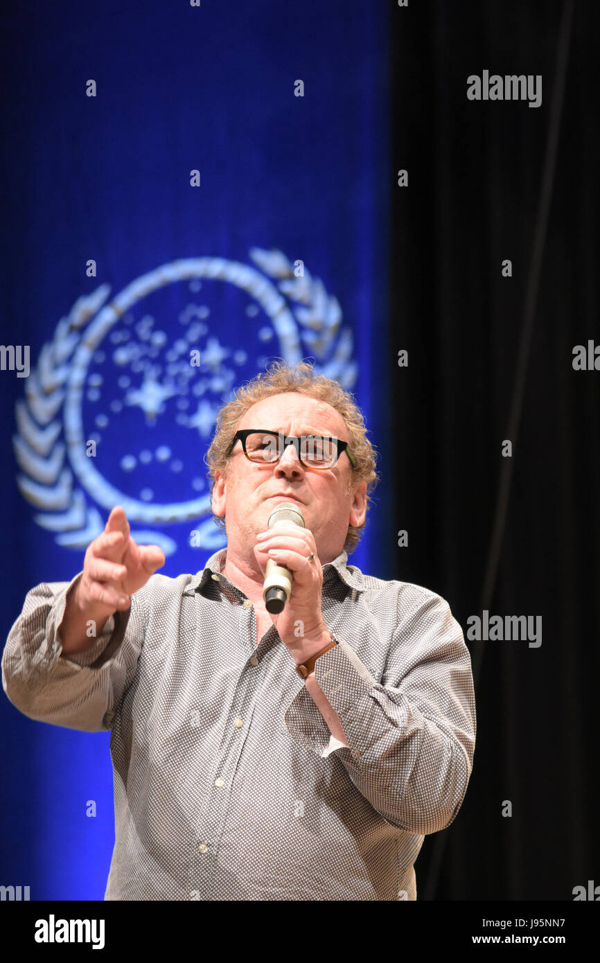 Bonn, Germania. 4 Giugno 2017.Colm Meaney (Chief Miles O'Brien in Star Trek: The Next Generation e Star Trek: Lo spazio profondo nove) al FedCon 26, in Europa la più grande Star Trek Convention, invita le celebrità e appassionati di incontrarsi in sessioni di firma e pannelli. FedCon 26 ha avuto luogo giu 2-5 2017. Credito: Markus Wissmann/Alamy Live News Foto Stock