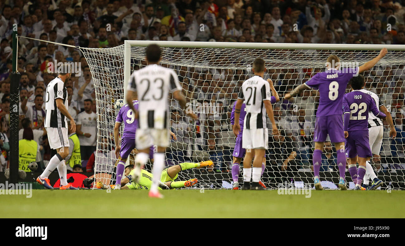 03.06.2017, Fussball Champions-League UEFA finale 2017, Juventus Torino - Real Madrid, im Stadio Nazionale del Galles a Cardiff. Tor zum 1:2 Foto: Cronos/MIS Foto Stock