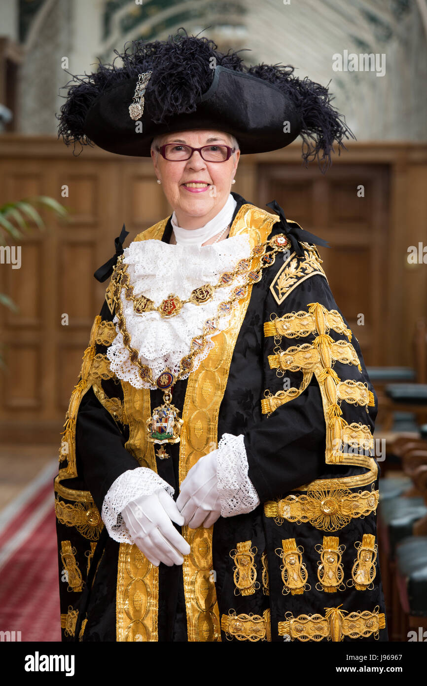 Cllr Anne Underwood diventando Birmingham signore sindaco Foto Stock