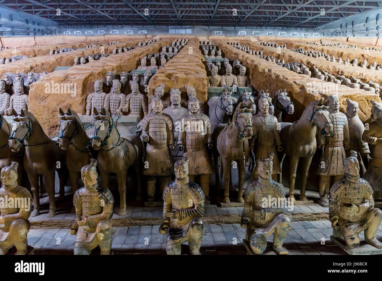 Esercito di Terracotta Warriors, 2000 anni scoperto nel 1974, Xi'an, Shaanxi Province, Cina Foto Stock