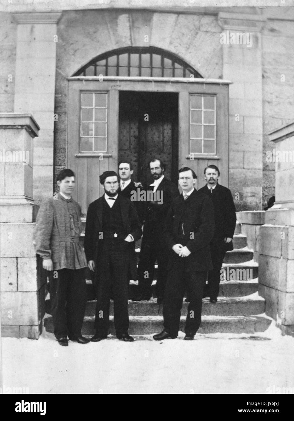 Questa immagine storica raffigura l'incursione di St. Albanâ€™S sulla porta della prigione di Montreal nel 1864, un evento importante nel contesto della guerra civile americana e dei suoi effetti sul Canada. Foto Stock