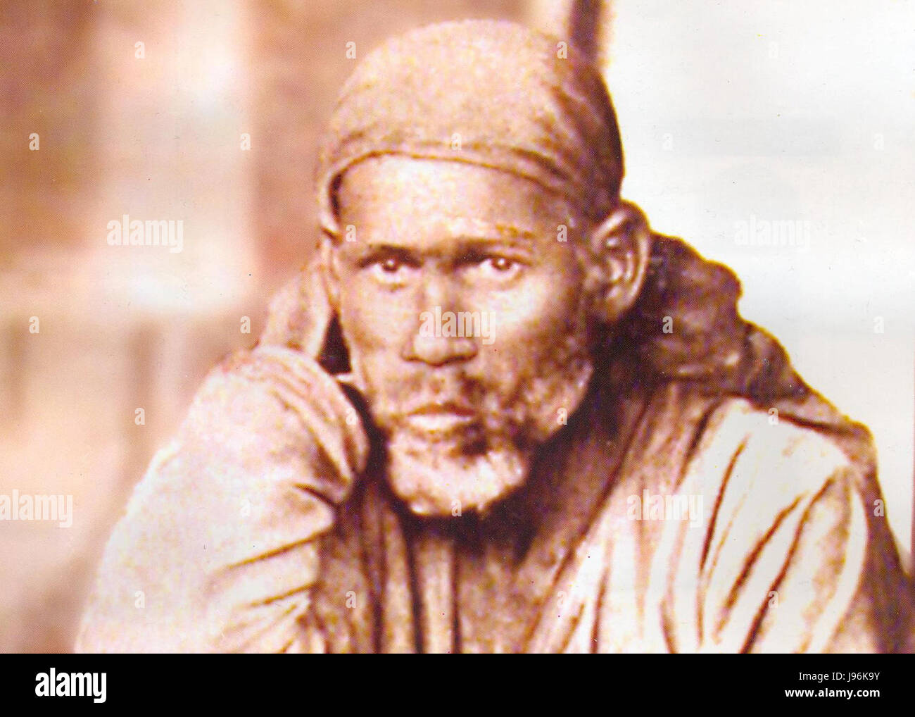 Un'immagine ravvicinata di una giovane Shirdi Sai Baba, una figura importante nella spiritualità indiana. I suoi insegnamenti e la sua influenza continuano a ispirare milioni di persone, con particolare attenzione alla compassione, alla fede e al servizio agli altri. Foto Stock Un'immagine ravvicinata di una giovane Shirdi Sai Baba, una figura importante nella spiritualità indiana. I suoi insegnamenti e la sua influenza continuano a ispirare milioni di persone, con particolare attenzione alla compassione, alla fede e al servizio agli altri. Foto Stock