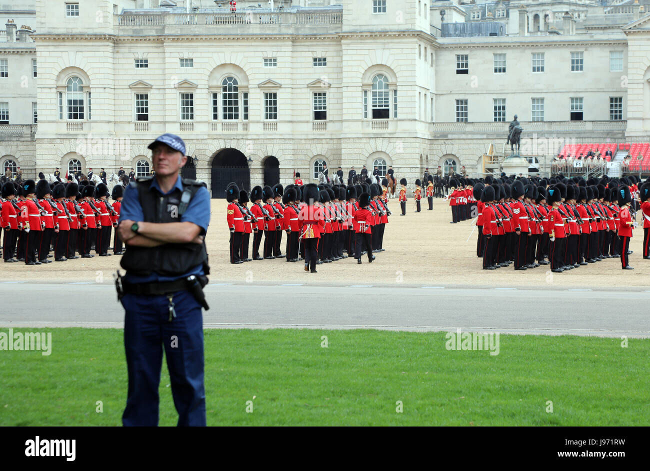 I membri della divisione di uso domestico reciti Trooping il colore a Londra il 31 maggio 2017. La cerimonia per la regina il compleanno è il 17 giugno Foto Stock