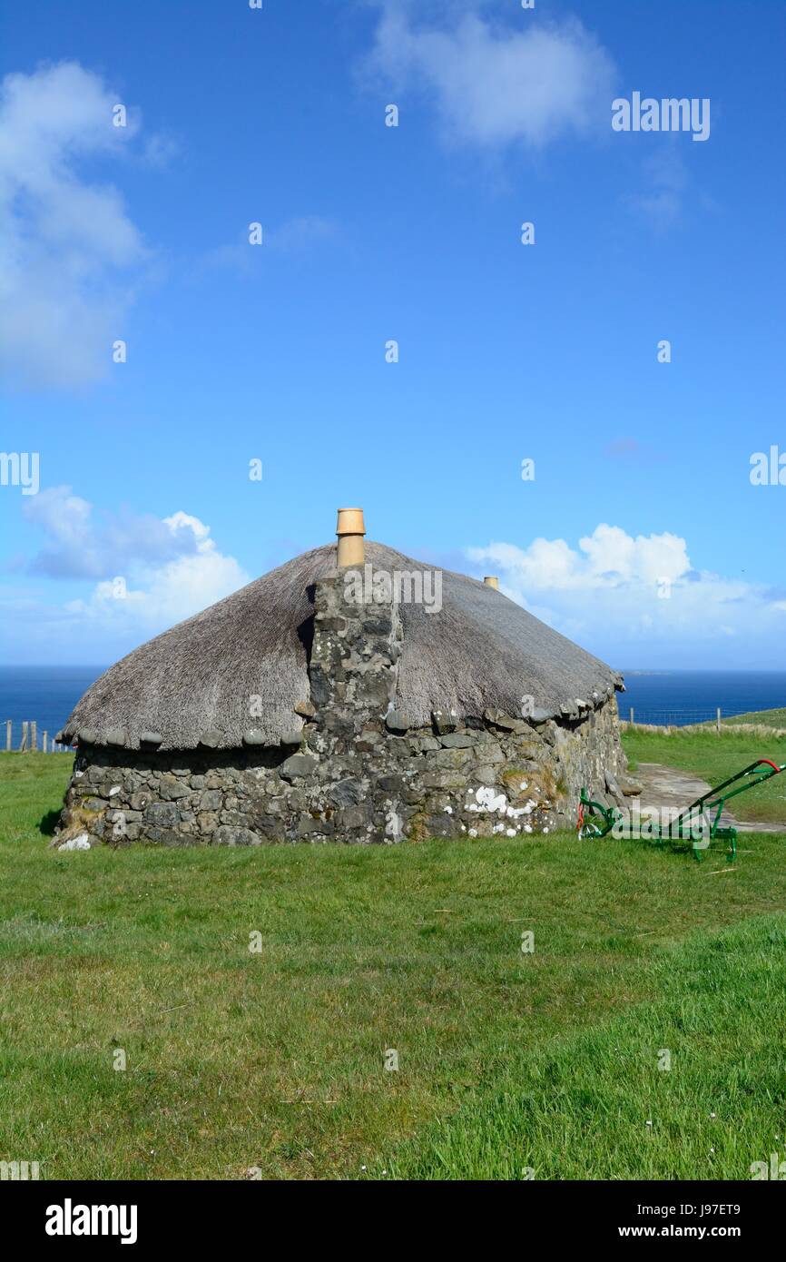 Skye Museum of Island Life cottage con il tetto di paglia Kilmuir isola di Skye in Scozia Foto Stock