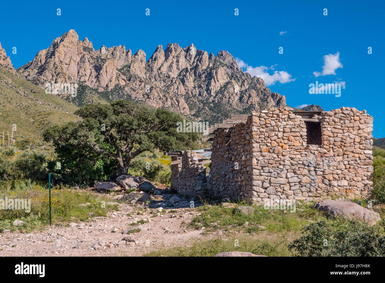 Vecchio ranch abbandonato casa in montagne Organ deserto picchi Monumento Nazionale, vicino a Las Cruces, Nuovo Messico Foto Stock
