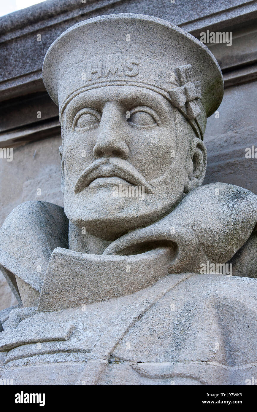 Scultura di Henry Poole su Navale di Portsmouth Memorial o Southsea Memoriale Navale. Progettato da Sir Robert Lorimer. Inaugurato il 15 ottobre 1924. Maintai Foto Stock