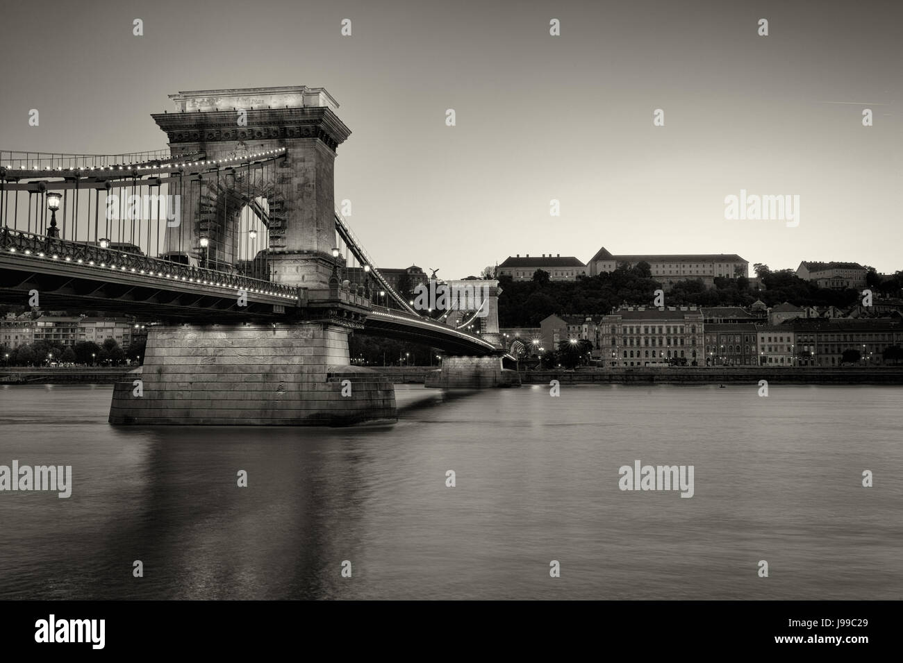 Bridge, capitale Budapest, ovest, est europa, crescita, Ungheria, economia, Foto Stock