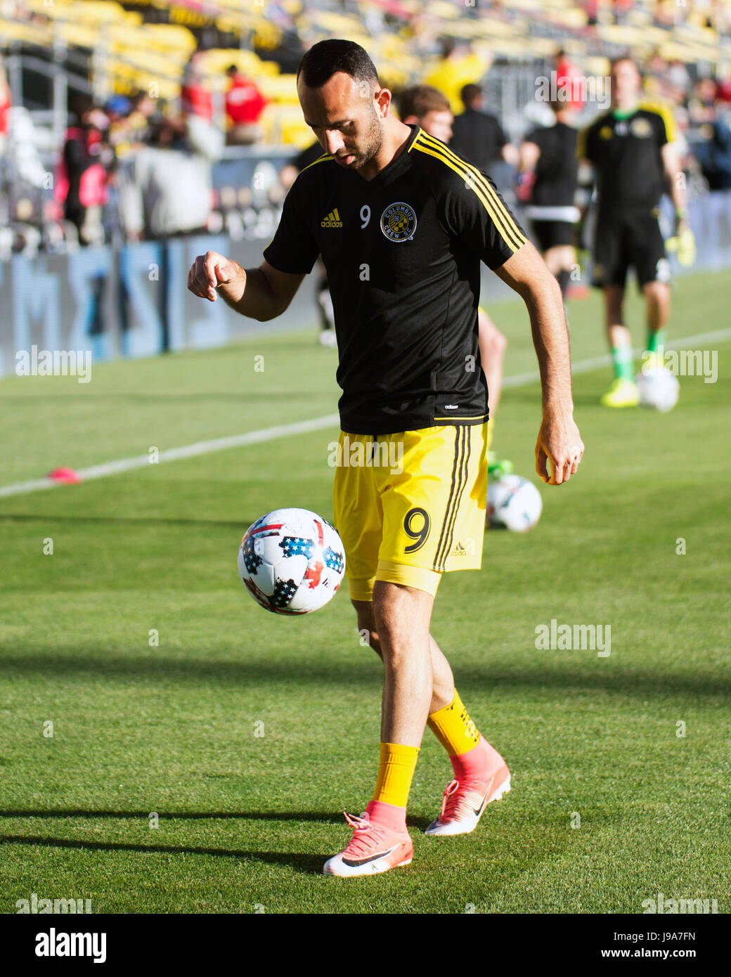 Columbus, U.S.A. 31 Maggio, 2017. 31 maggio 2017: Columbus Crew SC inoltra Justin Meram (9) si riscalda prima di affrontare Seattle nel loro gioco a Mapfre Stadium. Columbus, Ohio, Stati Uniti d'America. Credito: Brent Clark/Alamy Live News Foto Stock