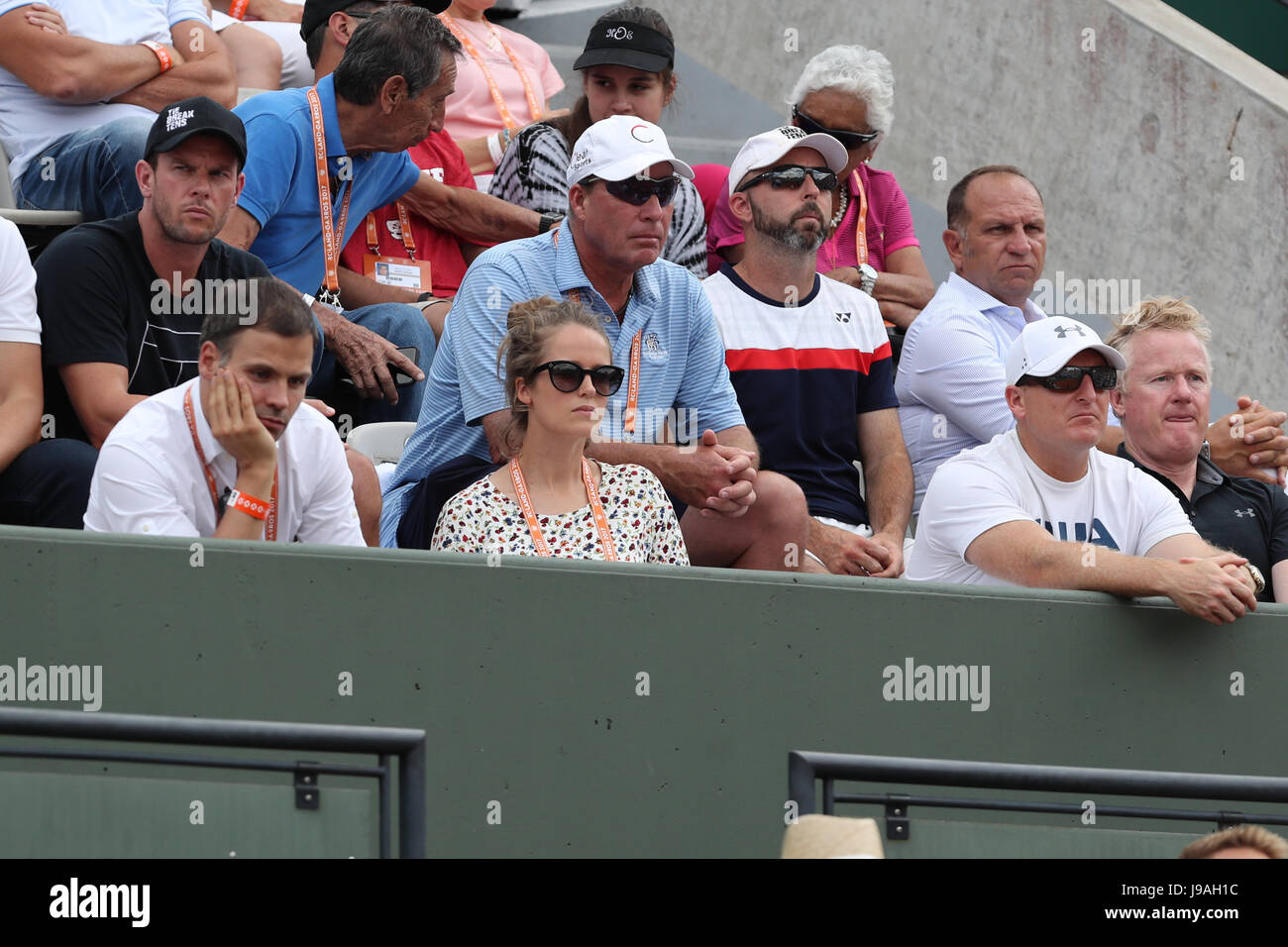 Parigi, Francia. Dal 01 Giugno, 2017. Coach Ivan Lendl e moglie Kim Sears sta guardando Scottish giocatore di tennis Andy Murray in azione durante la sua partita nel secondo round del francese si apre in Roland Garros vs slovacca giocatore di tennis Martin Kizan giu 1, 2017 a Parigi, Francia - Credito: Yan Lerval/Alamy Live News Foto Stock