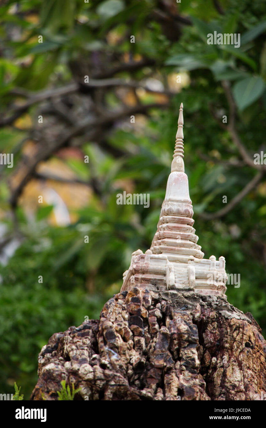 Statua in esterni al tempio a Bangkok in Tailandia Foto Stock