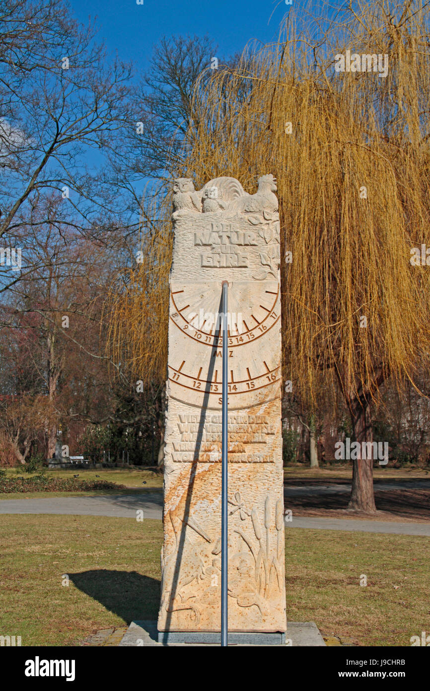 Storico, scultura, orologio, sun dial, misura del tempo, tower, bella, Foto Stock