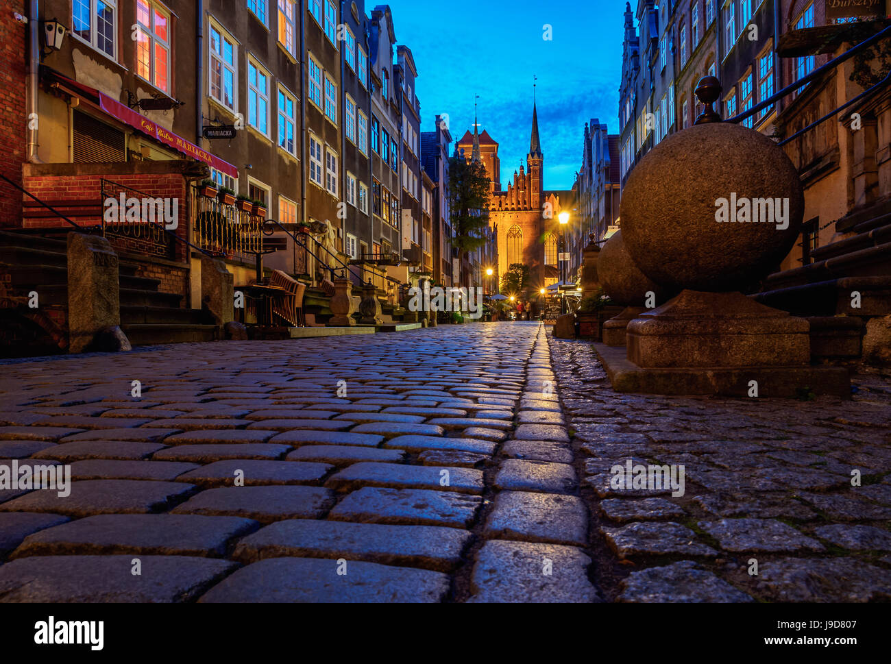 Mariacka Street al crepuscolo, Città Vecchia, Gdansk, voivodato di Pomerania, Polonia, Europa Foto Stock