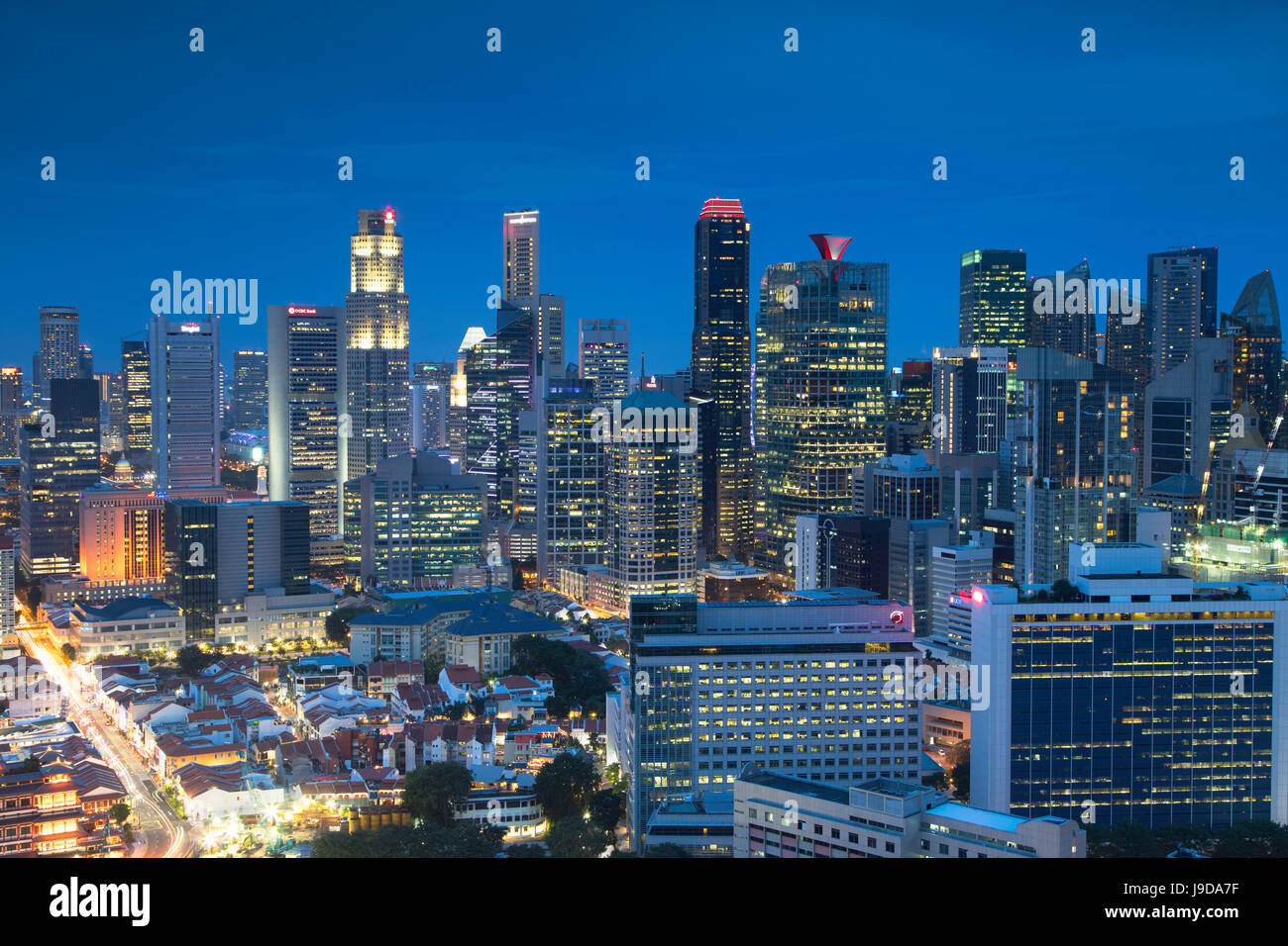 Vista di Chinatown e il quartiere degli affari di grattacieli, Singapore, Sud-est asiatico, in Asia Foto Stock