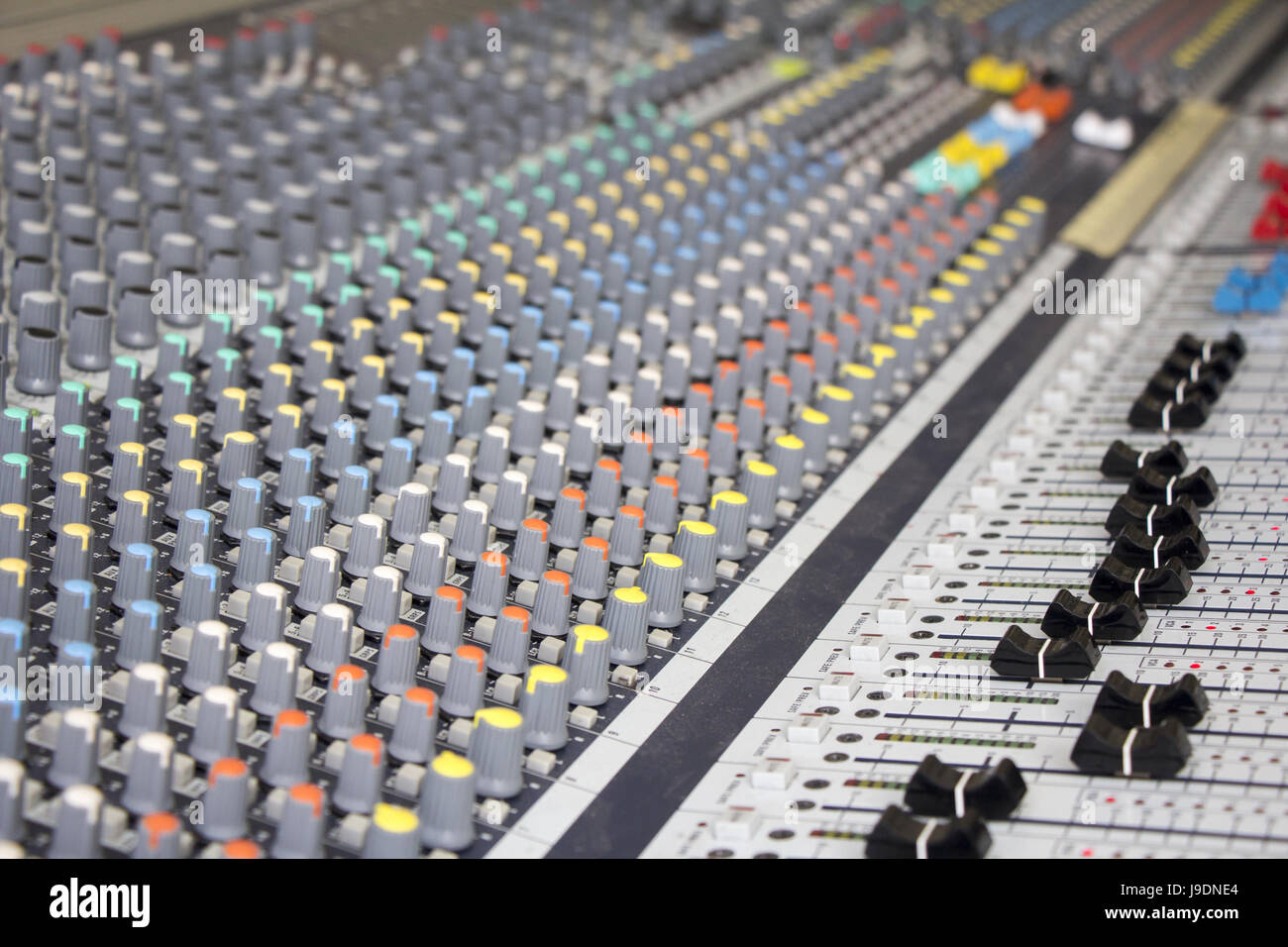 Professional Audio console di miscelazione con manopole Foto Stock