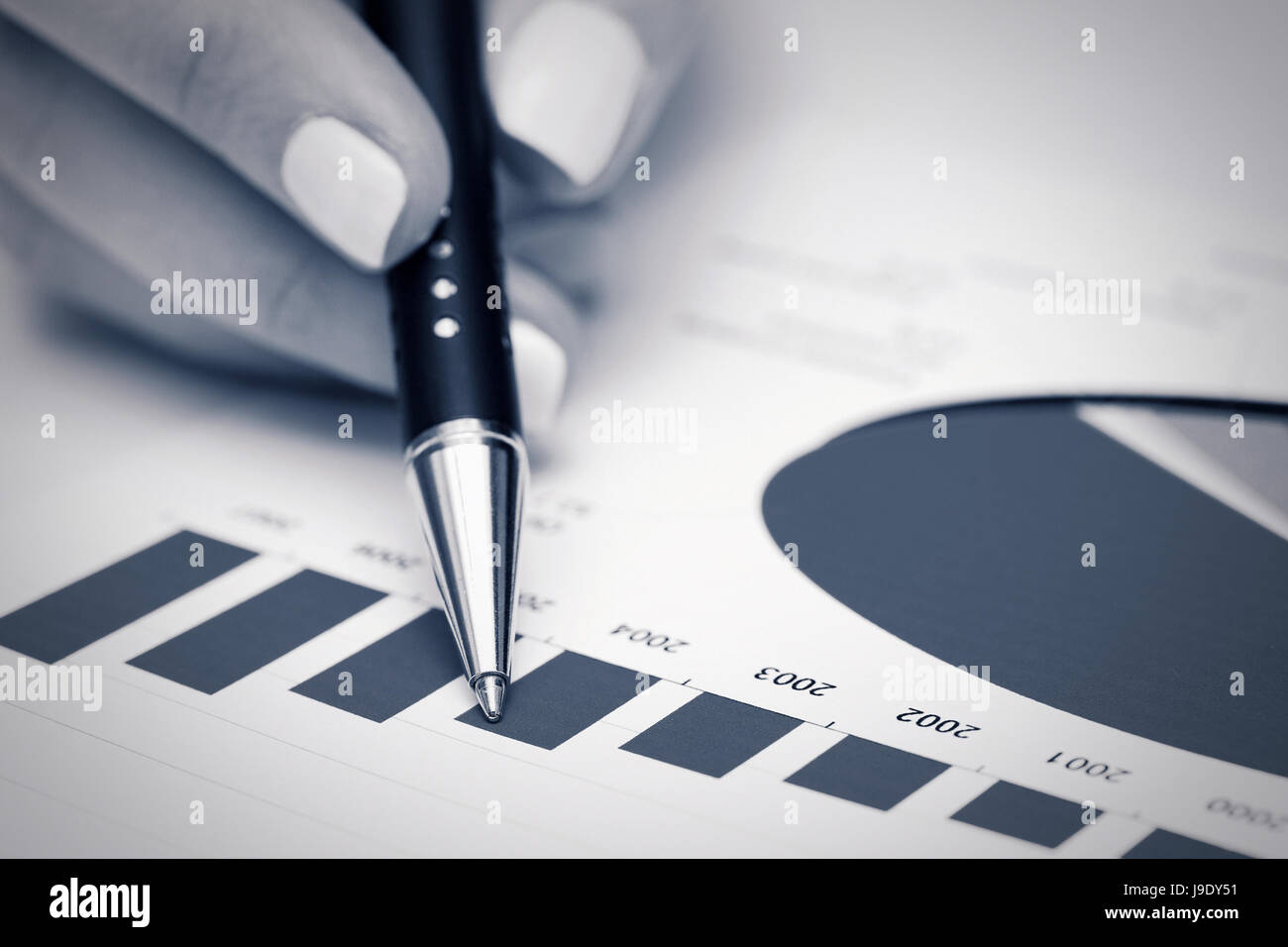 Il mercato azionario grafici e tabelle analisi Foto Stock