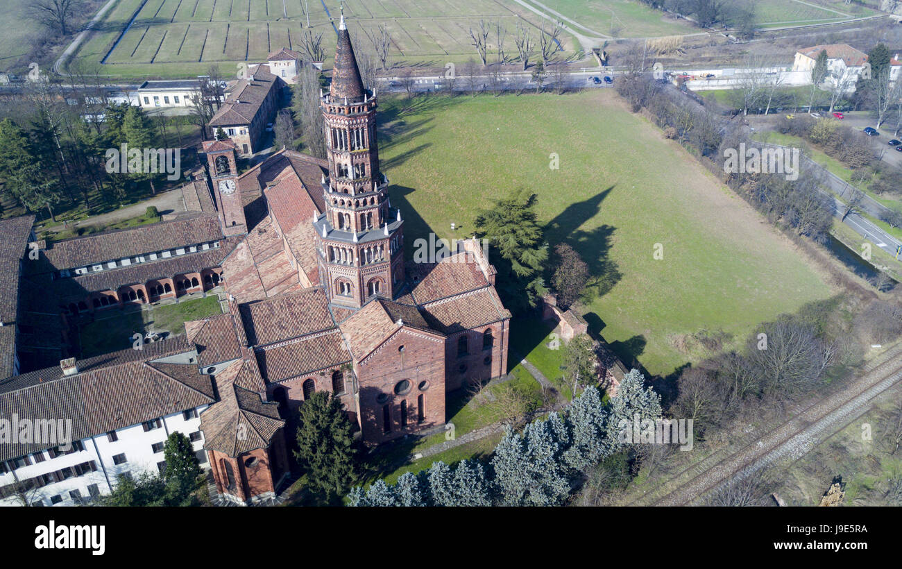 Vista panoramica del monastero di Chiaravalle, Abbazia, vista aerea, Milano, Lombardia. Italia Foto Stock