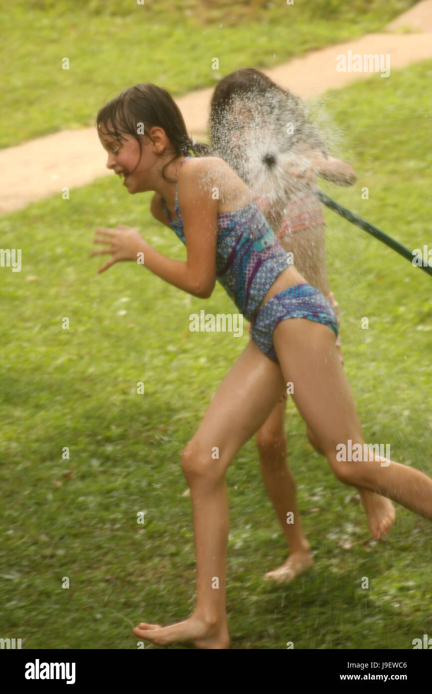 caldo ragazza schizza ovunque