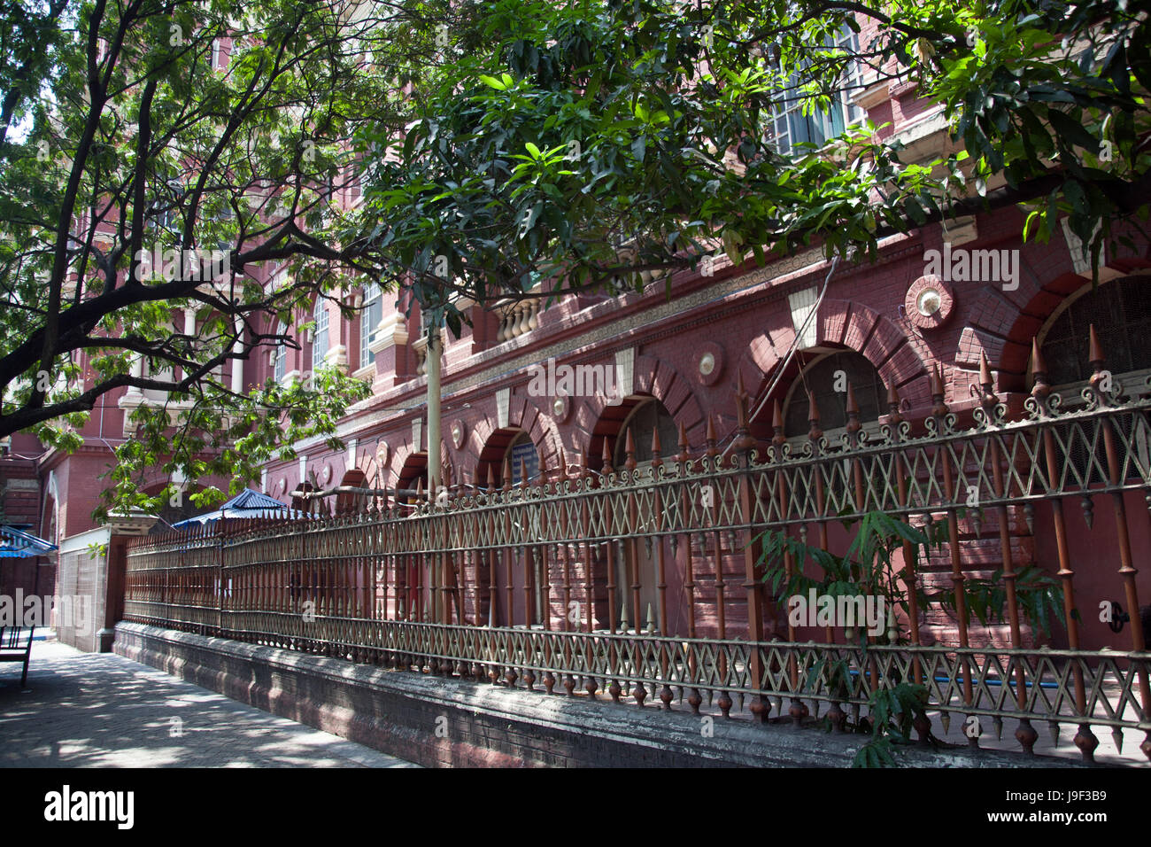 Gli scrittori sulla costruzione di Badal Benoy Dinesh (BBD) Square, ex Piazza Dalousie Kolkata (Calcutta) West Bengal India Foto Stock