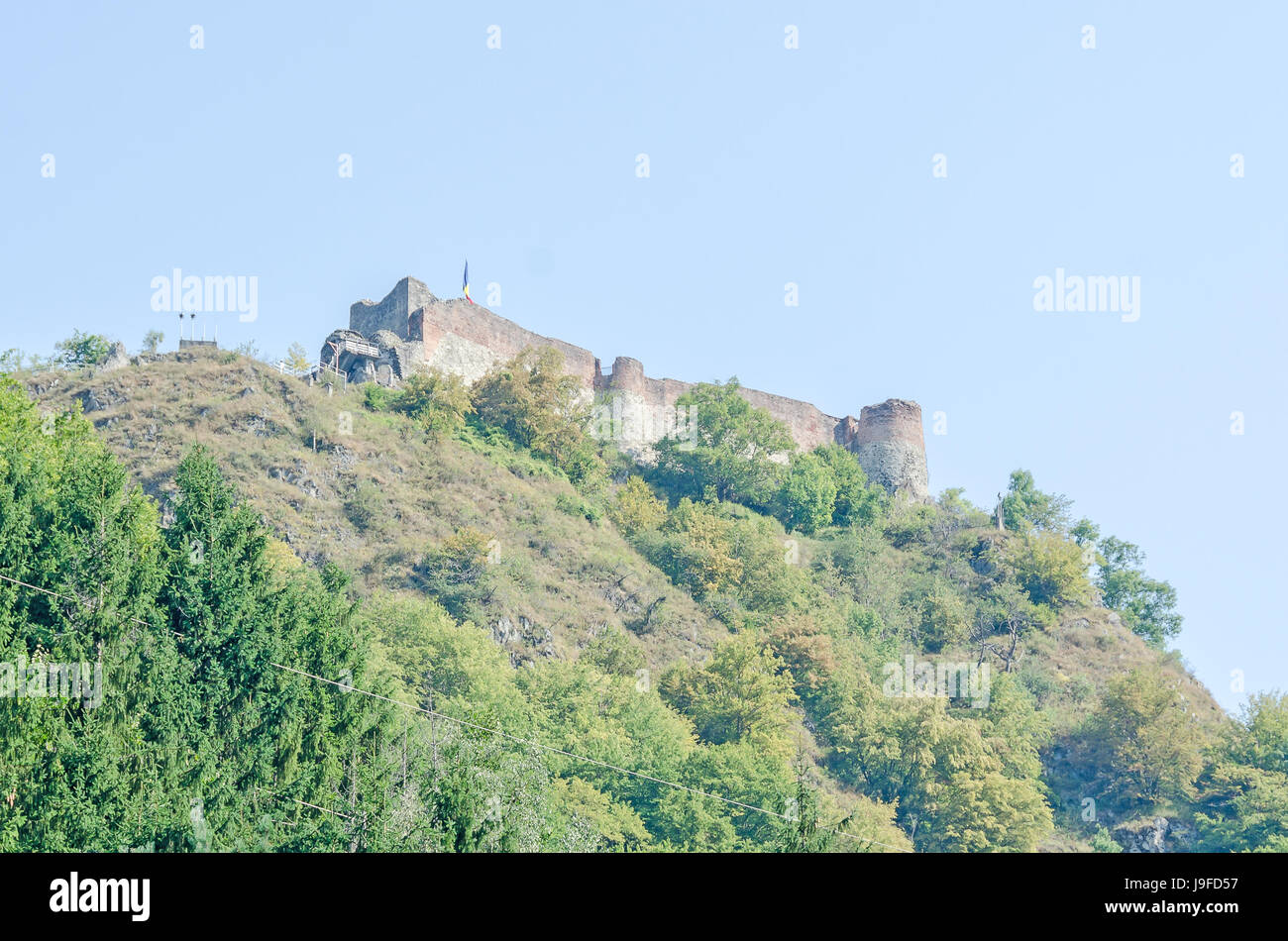 POENARI, Romania - 9 agosto 2016: il castello di Poenari, noto come Poenari cittadella, castello in rovina in Romania, collegamento di Vlad III l'Impalatore Foto Stock