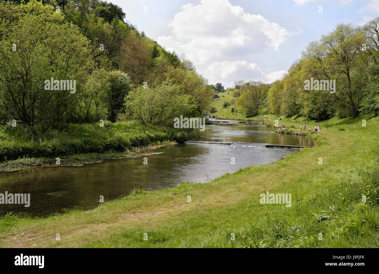 River Lathkill, Derbyshire Peak District National Park, Scenic England UK, fiume inglese splendido paesaggio di campagna Foto Stock