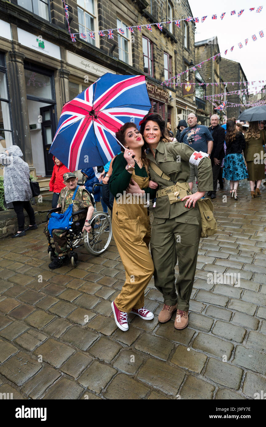 1940s Weekend in Haworth village, West Yorkshire, Regno Unito Foto Stock